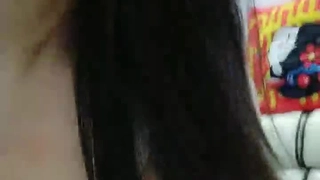 委内瑞拉熟女在健身房三人行中被双重插入