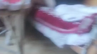 在会展上勾搭上大老闆的性感美女旅馆约啪，还说自己骚得忍不住在啪啪前自摸～