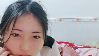 吓人10月极品！上海美女白炜x被调教成母狗【新款科技约炮神器到货看简阶】