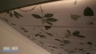 小萌妹用一个棍子就插到自己的穴流出白浆